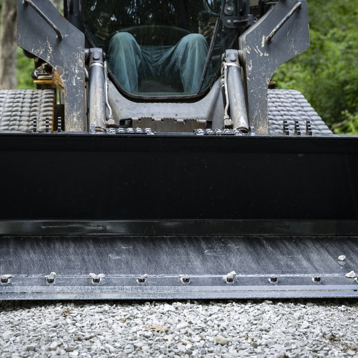 Reinforced bucket floor and side walls