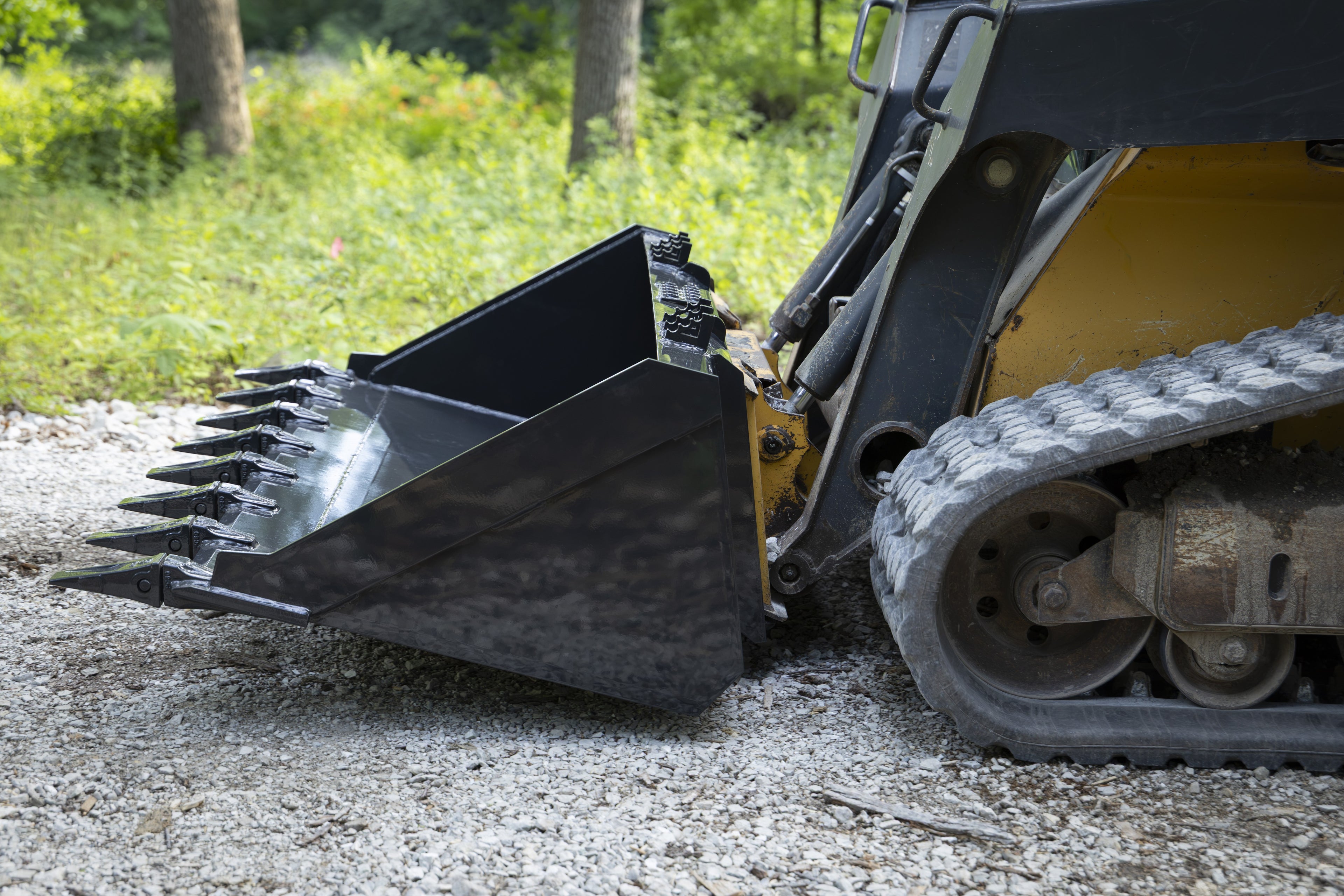 72" Heavy-Duty Tooth Bucket