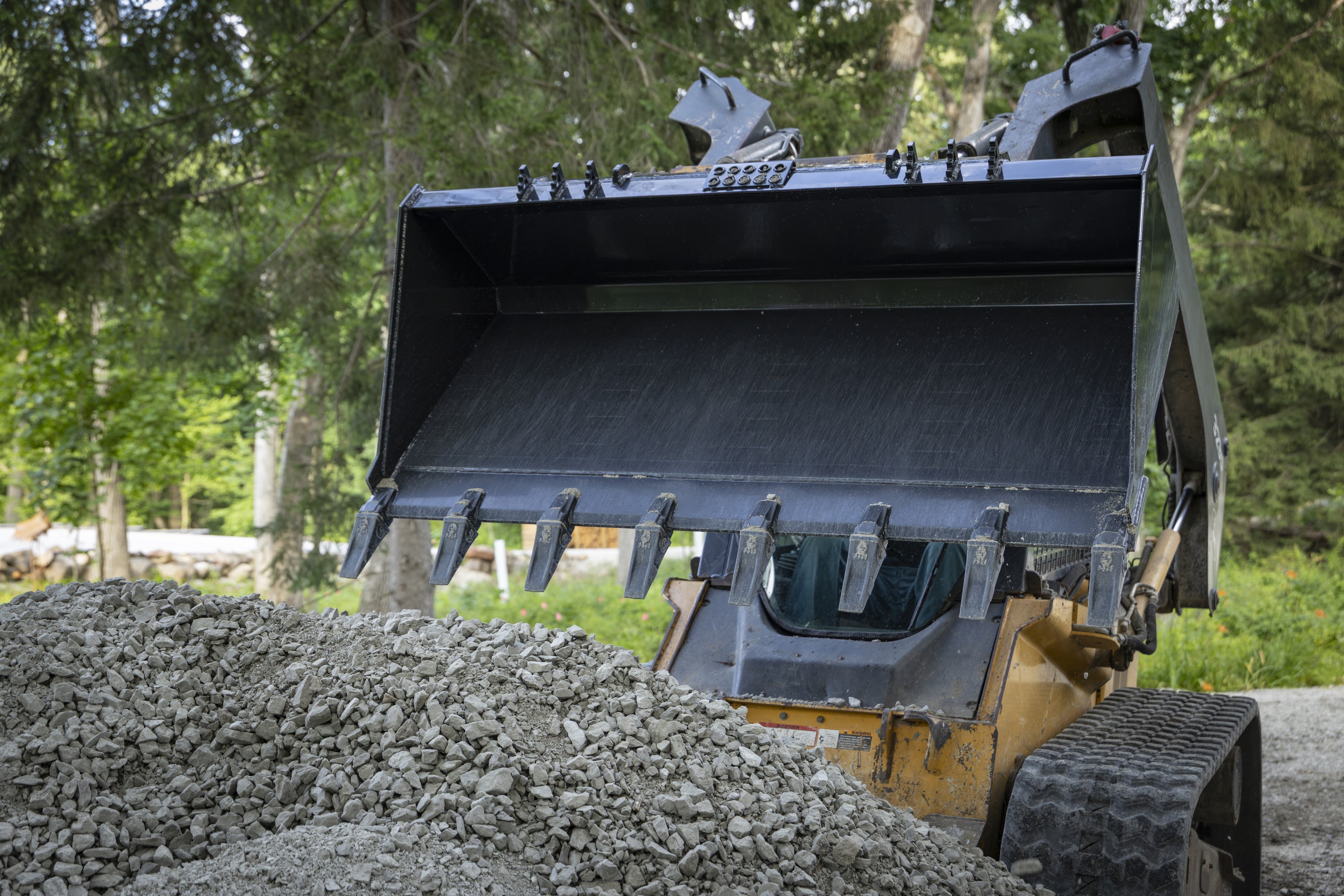 72" Heavy-Duty Tooth Bucket